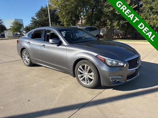 2019 INFINITI Q70 3.7 LUXE