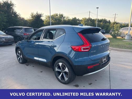Fjord Blue Metallic 2025 Volvo XC40 B5 Plus Bright Theme