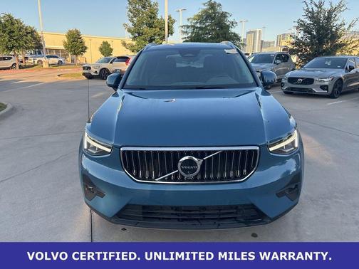 Fjord Blue Metallic 2025 Volvo XC40 B5 Plus Bright Theme
