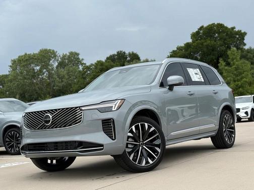 2026 Volvo XC90 B5 Core