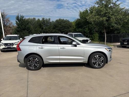 2020 Volvo XC60 T6 Momentum