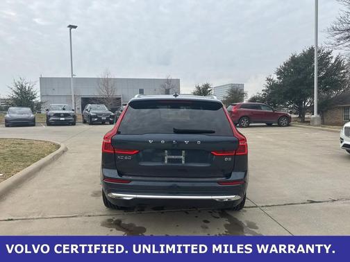 2023 Volvo XC60 B5 Plus Bright Theme