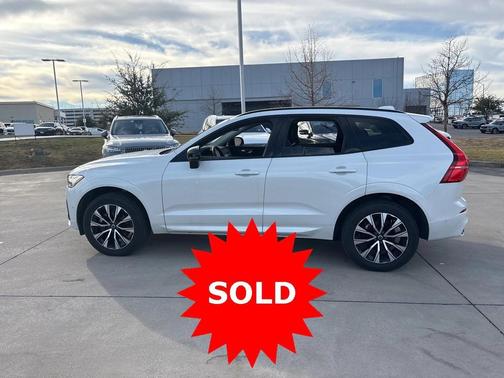 2025 Volvo XC60 B5 Plus