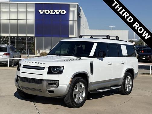 2023 Land Rover Defender SE W/ Third ROW