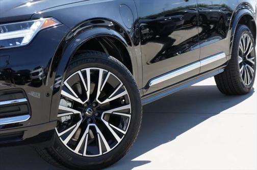 2025 Volvo XC90 Plug-In Hybrid T8 Plus 6-Seater