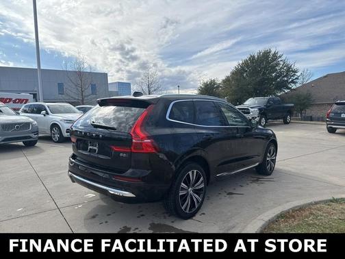2023 Volvo XC60 B5 Plus Bright Theme