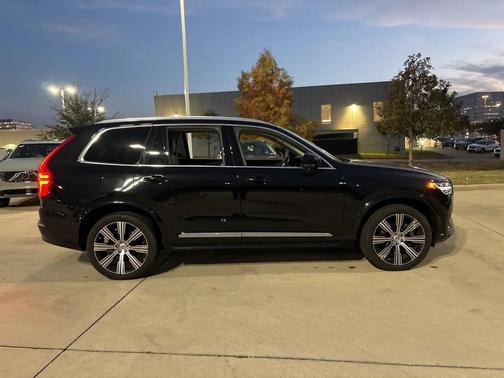 2024 Volvo XC90 AWD Plus