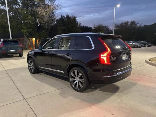 2024 Volvo XC90 AWD Plus
