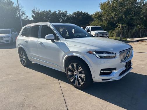 2023 Volvo XC90 Recharge Plug-In Hybrid T8 Plus Bright Theme 7 Passenger