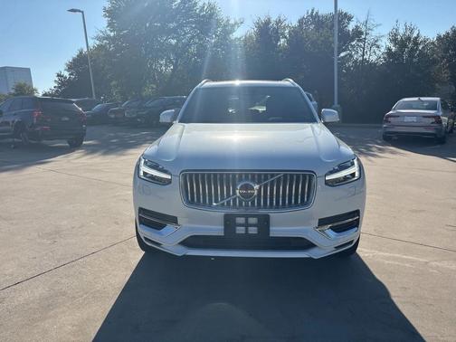 2023 Volvo XC90 Recharge Plug-In Hybrid T8 Plus Bright Theme 7 Passenger