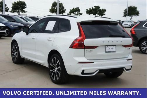 2023 Volvo XC60 B5 Plus Dark Theme