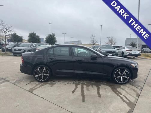 2025 Volvo S60 B5 Plus