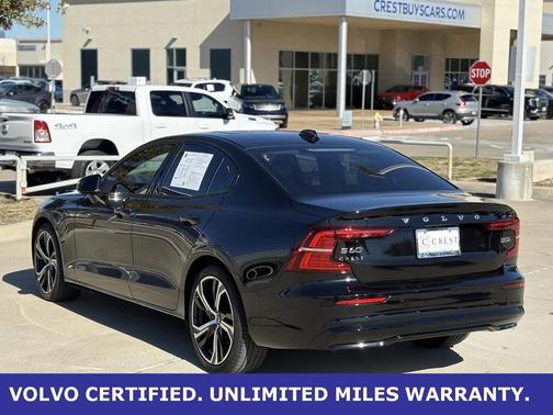 2025 Volvo S60 B5 Plus