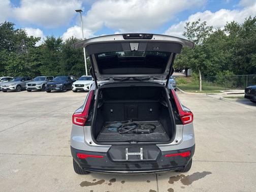 Silver 2023 Volvo XC40 Recharge Pure Electric Ultimate