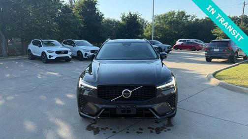Platinum Grey Metallic 2025 Volvo XC60 B5 Plus