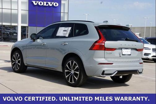 2025 Volvo XC60 B5 Plus