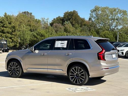 2026 Volvo XC90 B6 Ultra 7-Seater