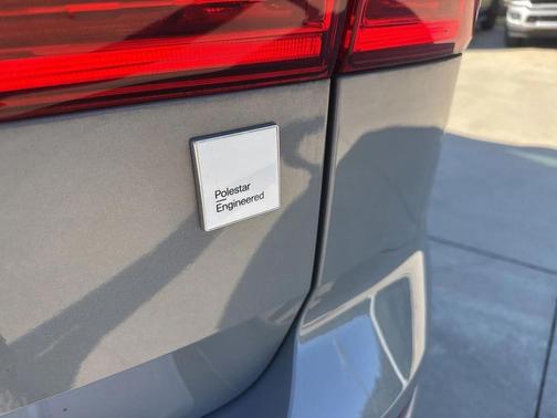 2023 Volvo XC60 Recharge Plug-In Hybrid T8 Polestar