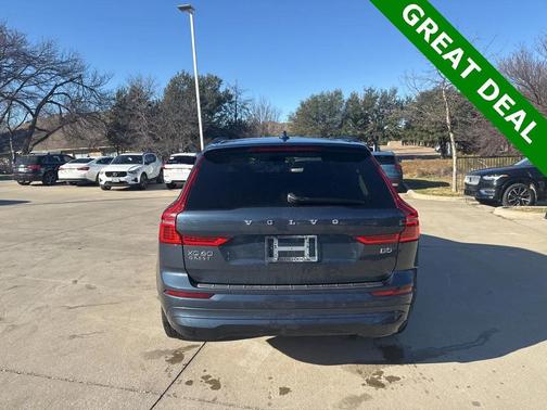 2022 Volvo XC60 B5 Momentum