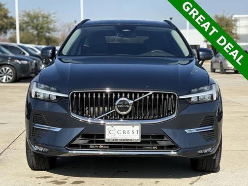 2022 Volvo XC60 B5 Momentum
