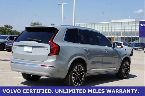 2025 Volvo XC90 B6 Plus 7-Seater