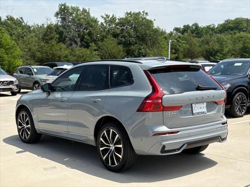2025 Volvo XC60 B5 Plus