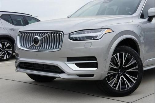 2025 Volvo XC90 Plug-In Hybrid T8 (2025.5) Plus 7-Seater