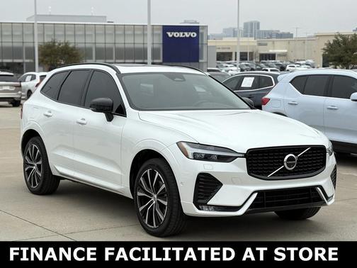 2025 Volvo XC60 B5 Plus