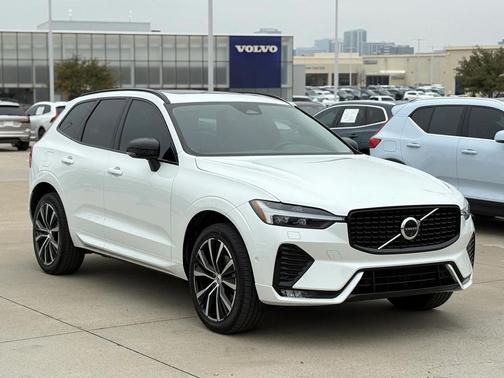 2025 Volvo XC60 B5 Plus