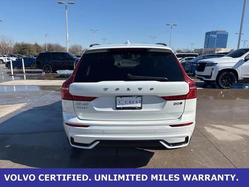 2025 Volvo XC60 B5 Plus