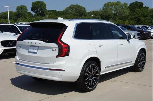 2026 Volvo XC90 B6 Plus 6-Seater
