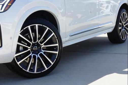 2026 Volvo XC90 B6 Plus 6-Seater