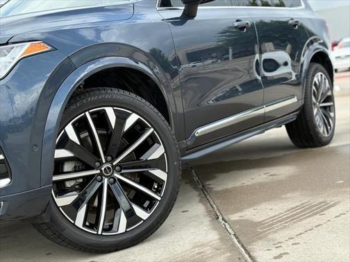 2023 Volvo XC90 B6 Plus 7-Seater