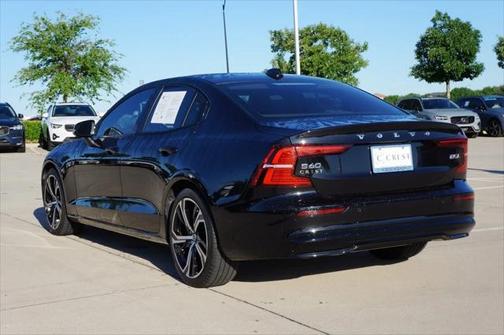 2024 Volvo S60 B5 Plus Dark Theme