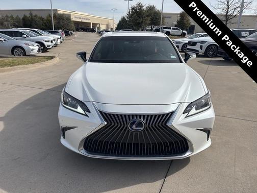 2021 Lexus ES 300h Premium