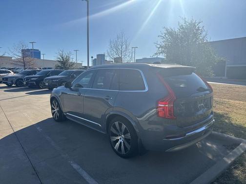 2022 Volvo XC90 T6 Inscription