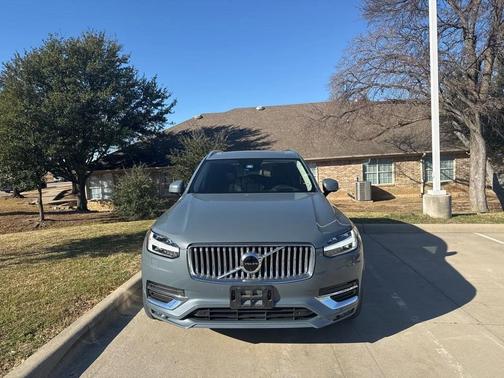 2022 Volvo XC90 T6 Inscription