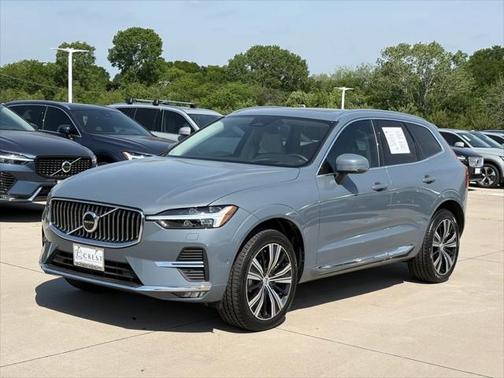 2022 Volvo XC60 B5 Inscription