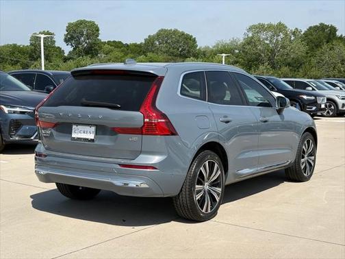 2022 Volvo XC60 B5 Inscription