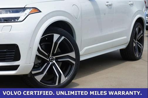 2022 Volvo XC90 Recharge Plug-In Hybrid T8 R-Design 7 Passenger