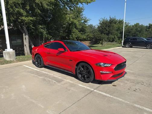 2019 Ford Mustang EcoBoost