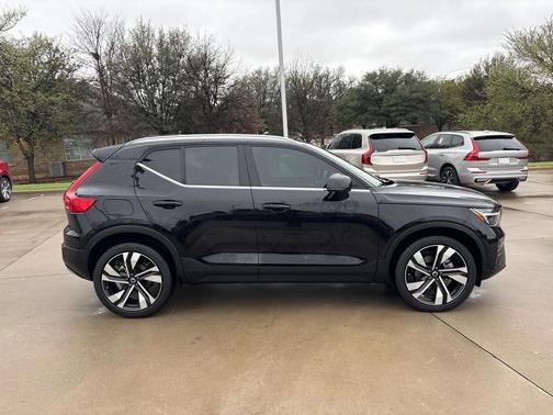 2024 Volvo XC40 Ultimate