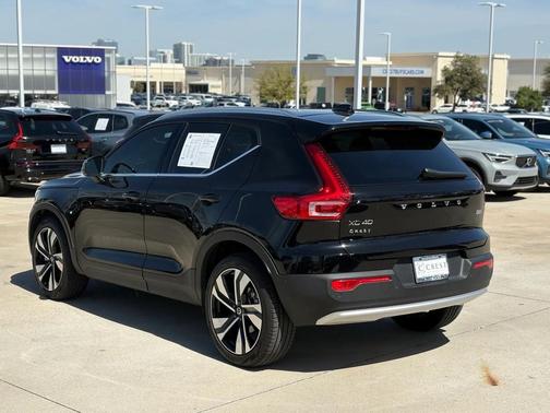 2024 Volvo XC40 Ultimate
