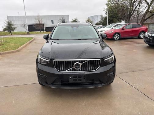 2024 Volvo XC40 Ultimate