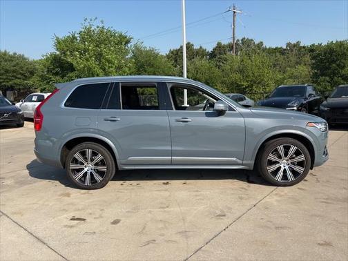 2022 Volvo XC90 T6 Inscription