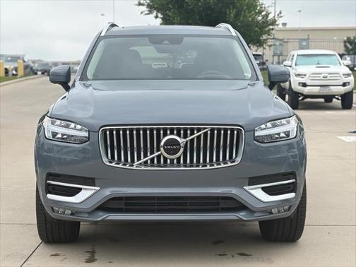 2022 Volvo XC90 T6 Inscription
