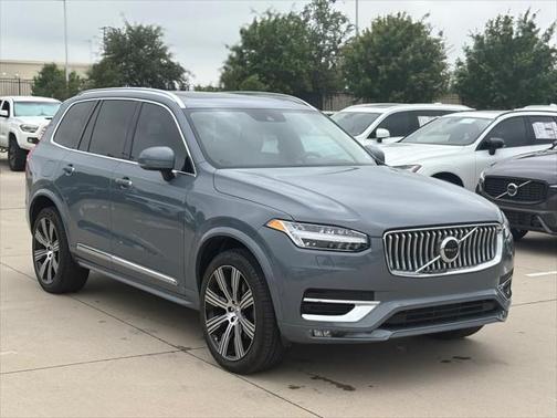 2022 Volvo XC90 T6 Inscription