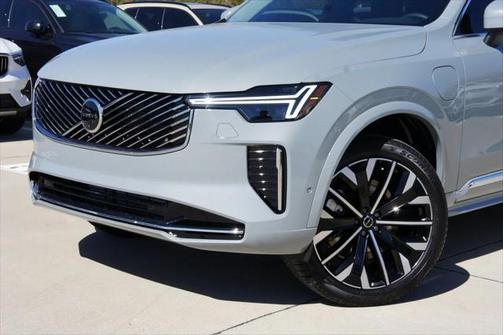 2025 Volvo XC90 Plug-In Hybrid T8 (2025.5) Plus 7-Seater