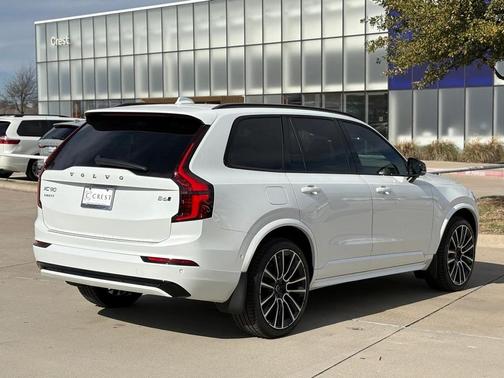 2026 Volvo XC90 B6 Ultra Dark Theme 7-Seater