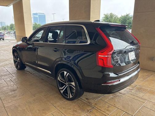 Onyx Black Metallic 2024 Volvo XC90 Ultimate